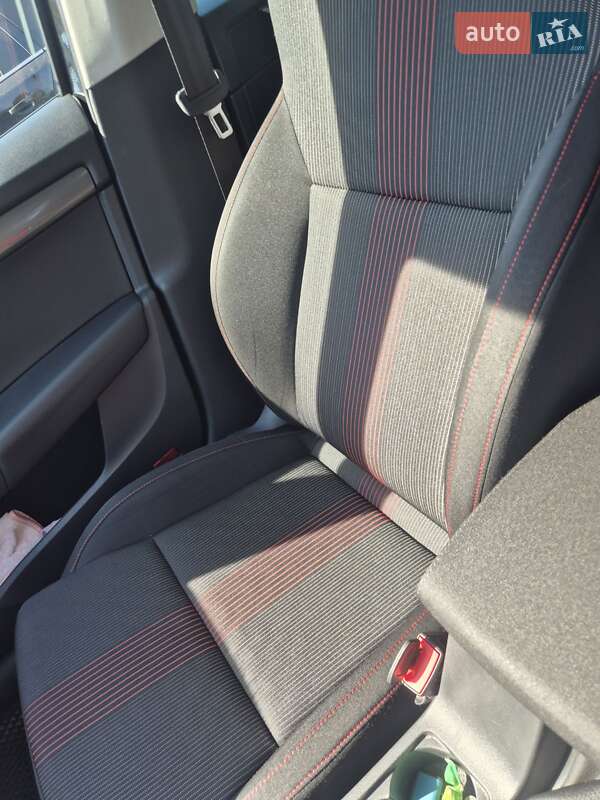 Універсал Skoda Octavia 2017 в Лозовій