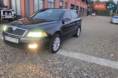 Лифтбек Skoda Octavia 2005 в Тячеве