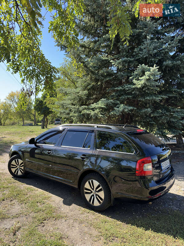 Універсал Skoda Octavia 2009 в Харкові