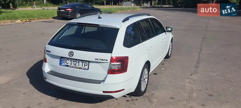 Skoda Octavia 2017 VIN TMBJG7NE4J0238061 фото оголошення 12 з 108