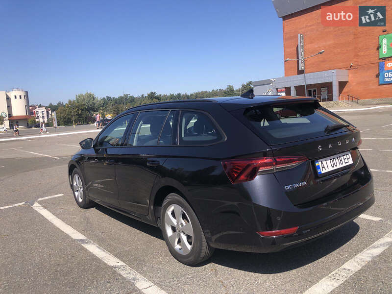 Универсал Skoda Octavia 2022 в Киеве