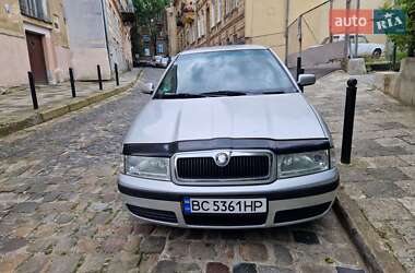 Лифтбек Skoda Octavia 2003 в Львове