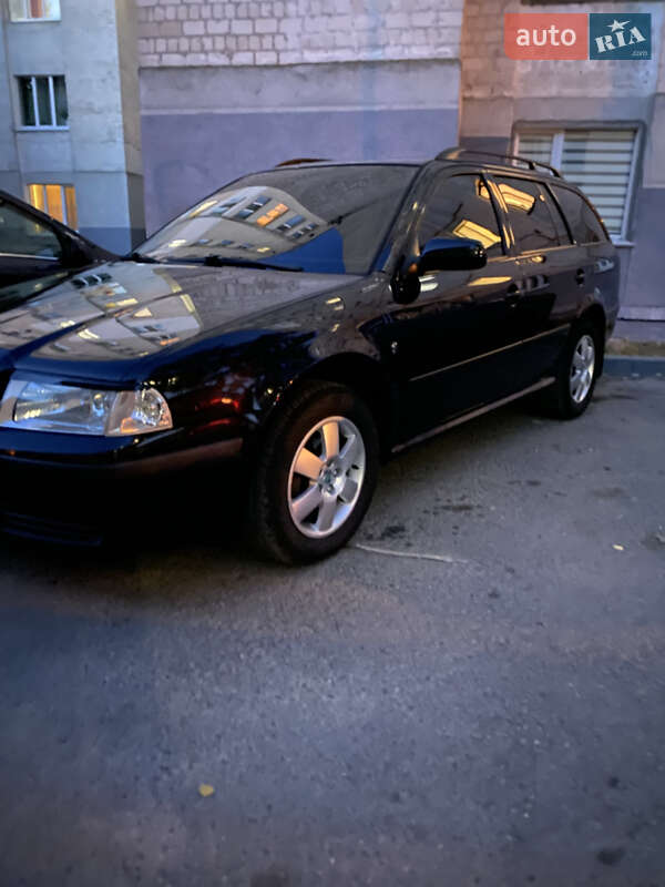 Универсал Skoda Octavia 2009 в Подволочиске