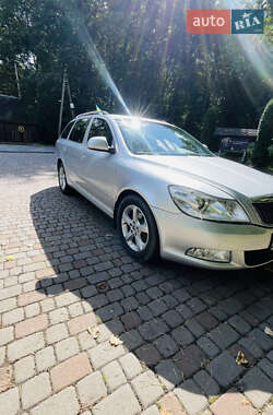 Універсал Skoda Octavia 2012 в 