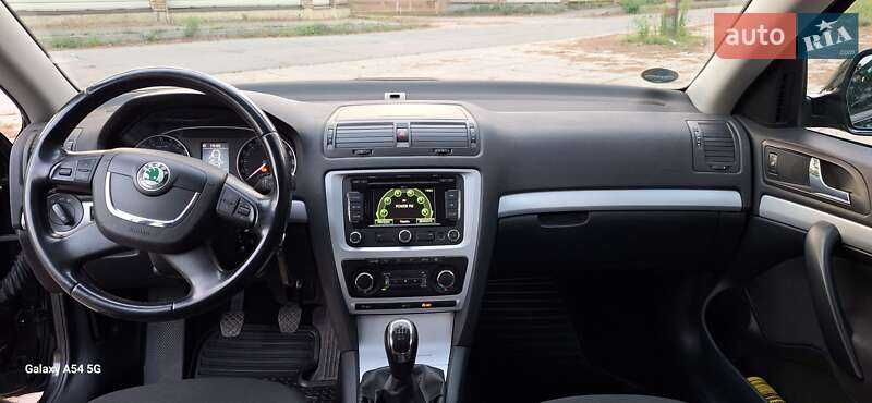 Универсал Skoda Octavia 2011 в Полтаве
