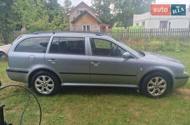 Универсал Skoda Octavia 2002 в 