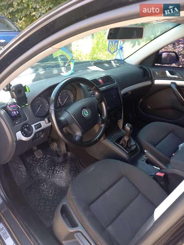 Лифтбек Skoda Octavia 2008 в Узловом фото 3 Лифтбек Skoda Octavia 2008 в Узловом