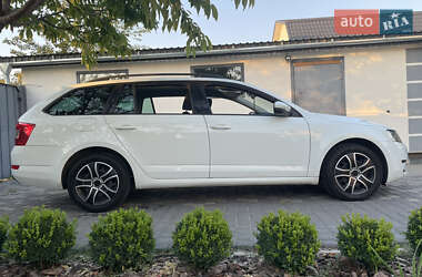 Универсал Skoda Octavia 2015 в 