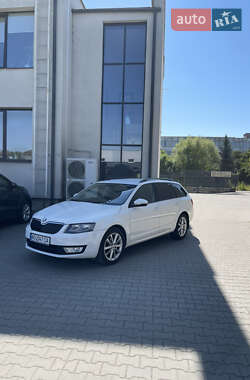 Универсал Skoda Octavia 2014 в Ужгороде