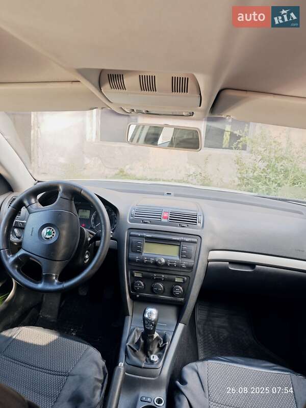 Лифтбек Skoda Octavia 2008 в Каменском