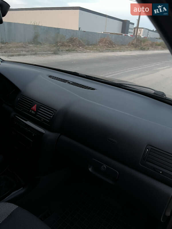 Универсал Skoda Octavia 2003 в Львове