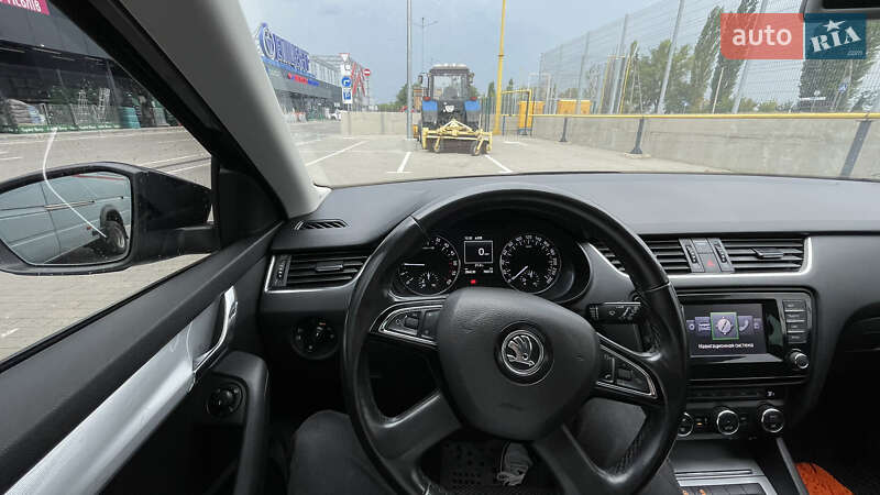 Универсал Skoda Octavia 2014 в Первомайске