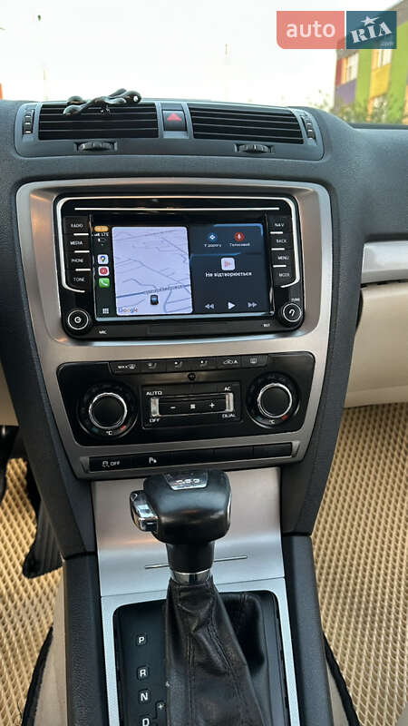 Універсал Skoda Octavia 2012 в Чернівцях