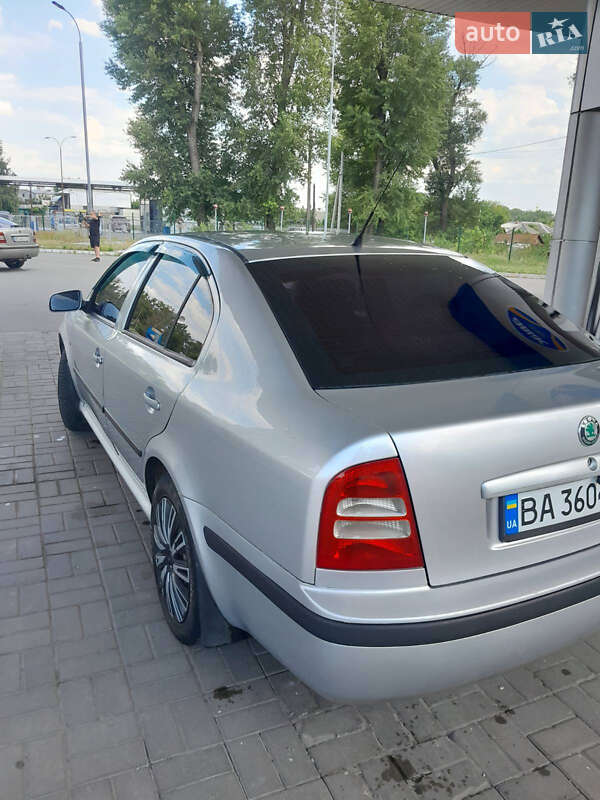 Лифтбек Skoda Octavia 2001 в Кременчуге
