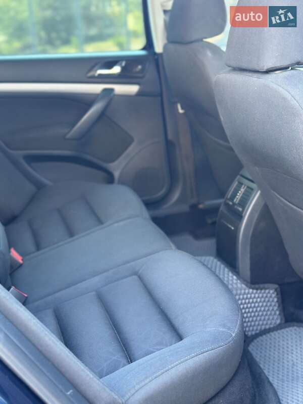 Универсал Skoda Octavia 2012 в Каменском