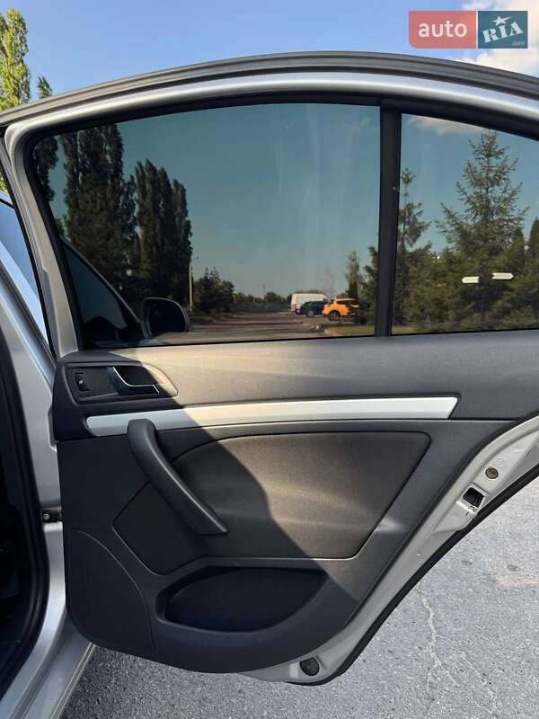 Лифтбек Skoda Octavia 2011 в Кременчуге