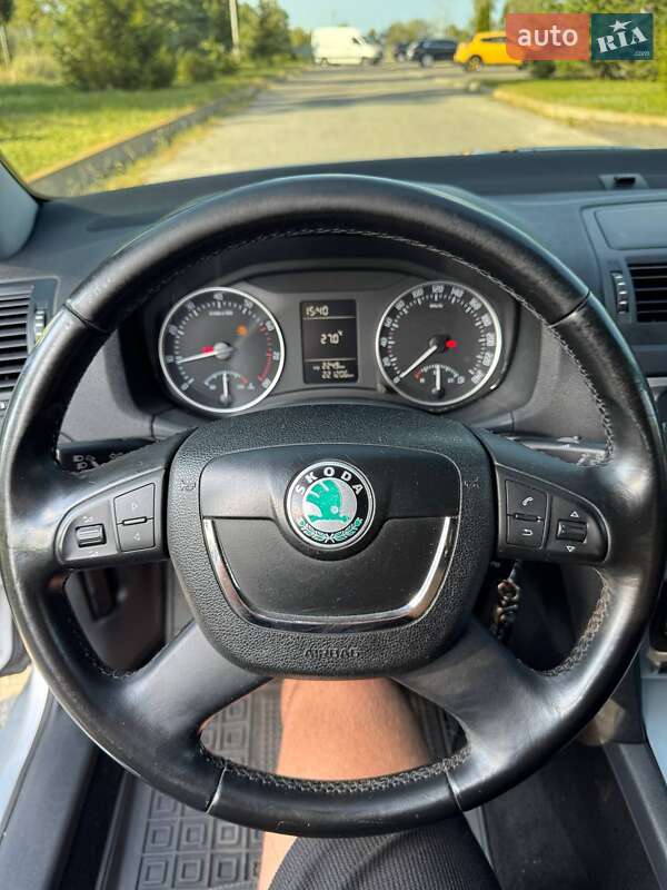 Лифтбек Skoda Octavia 2011 в Кременчуге