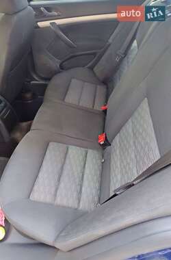 Лифтбек Skoda Octavia 2011 в 