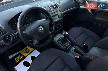 Лифтбек Skoda Octavia 2006 в 