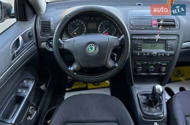 Лифтбек Skoda Octavia 2006 в 
