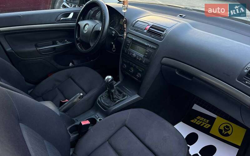 Лифтбек Skoda Octavia 2006 в Ивано-Франковске