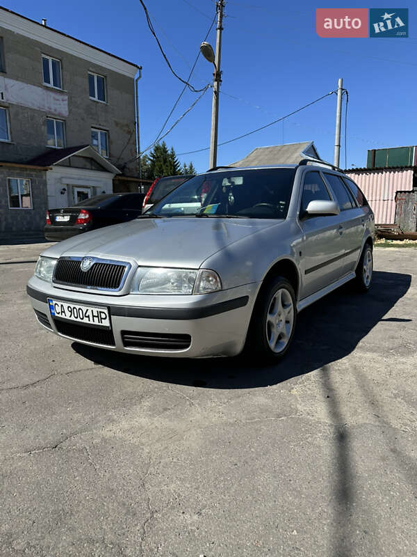 Универсал Skoda Octavia 2004 в Лысянке