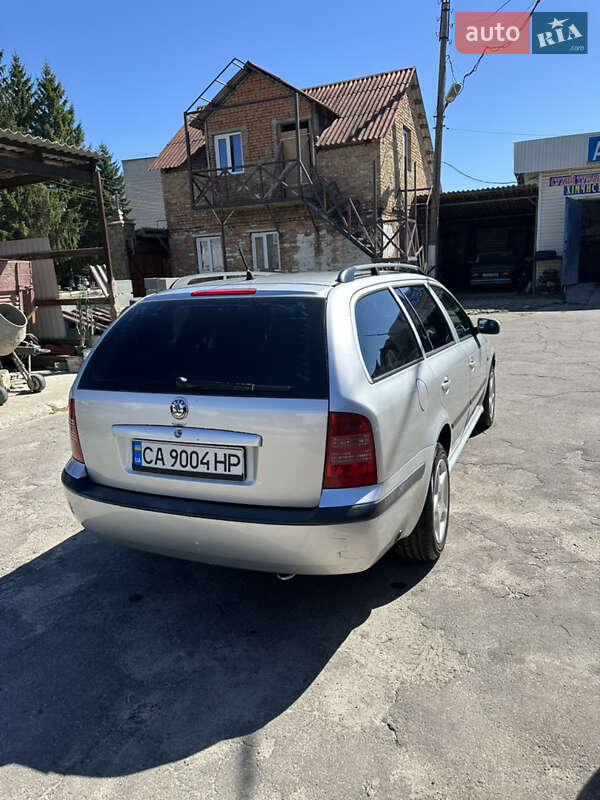 Универсал Skoda Octavia 2004 в Лысянке