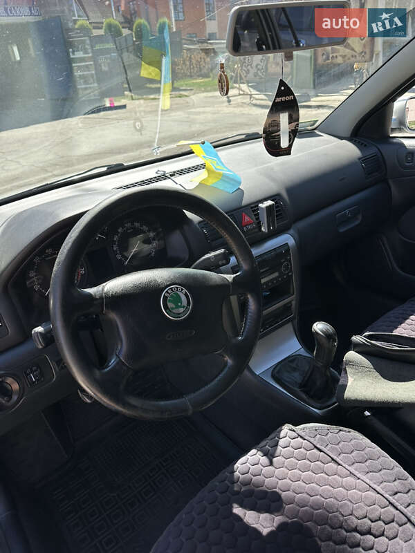 Универсал Skoda Octavia 2004 в Лысянке