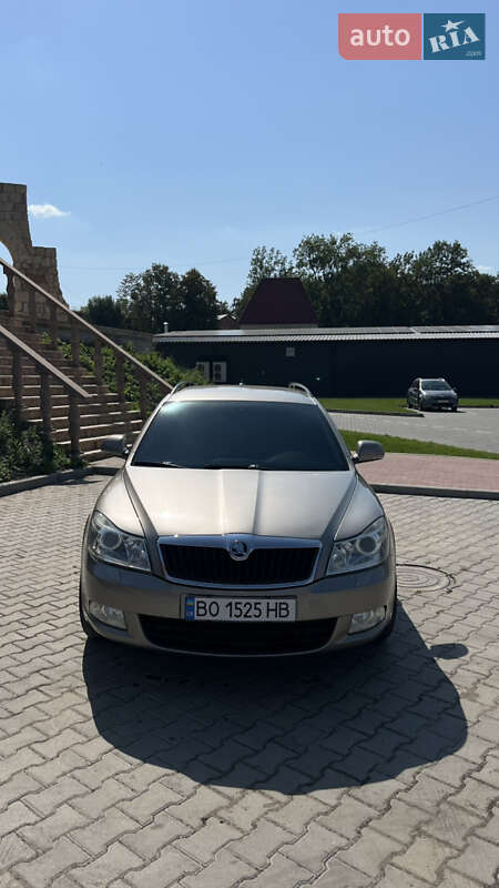 Универсал Skoda Octavia 2011 в 