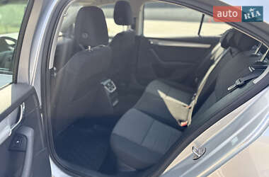 Лифтбек Skoda Octavia 2016 в 
