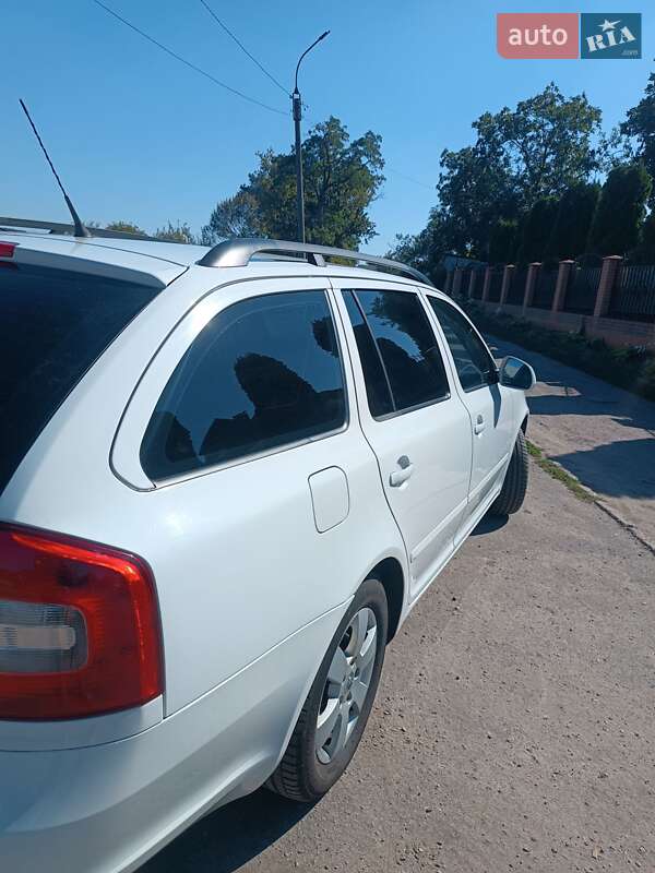 Універсал Skoda Octavia 2012 в Смілі