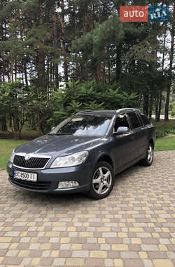 Универсал Skoda Octavia 2010 в Львове
