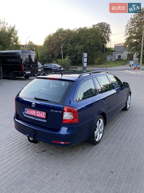 Универсал Skoda Octavia 2010 в Ровно
