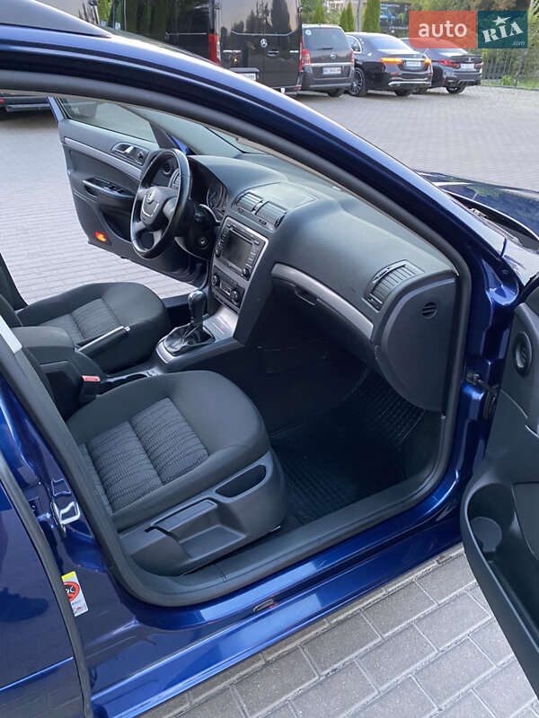 Универсал Skoda Octavia 2010 в Ровно