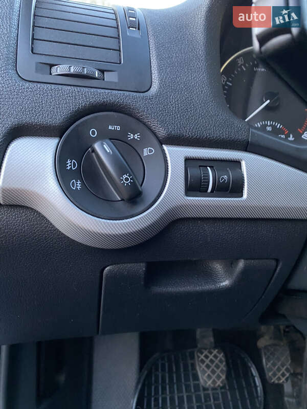 Универсал Skoda Octavia 2010 в Ровно