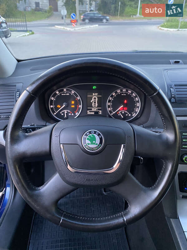 Универсал Skoda Octavia 2010 в Ровно