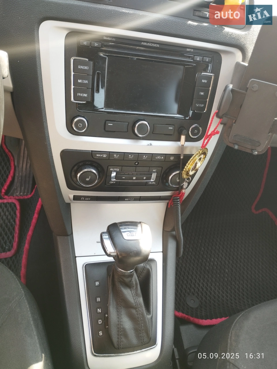 2010 Skoda Octavia - мініатюра 25