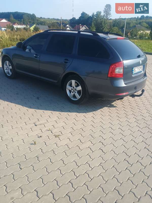 Універсал Skoda Octavia 2010 в Городку