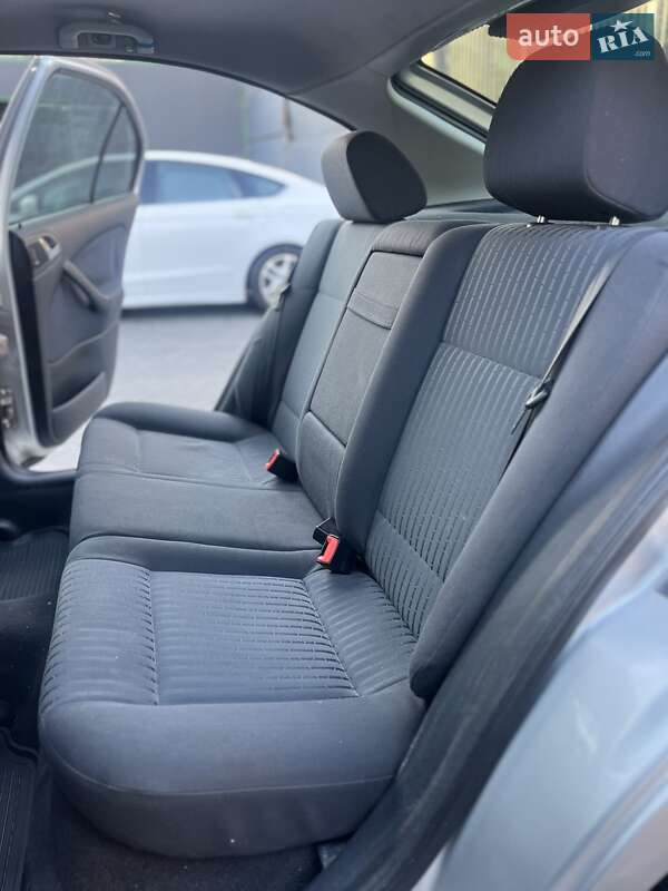 Ліфтбек Skoda Octavia 2004 в Запоріжжі