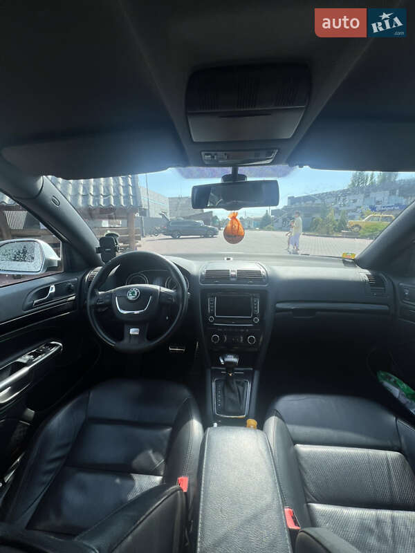 Універсал Skoda Octavia 2012 в Сарнах