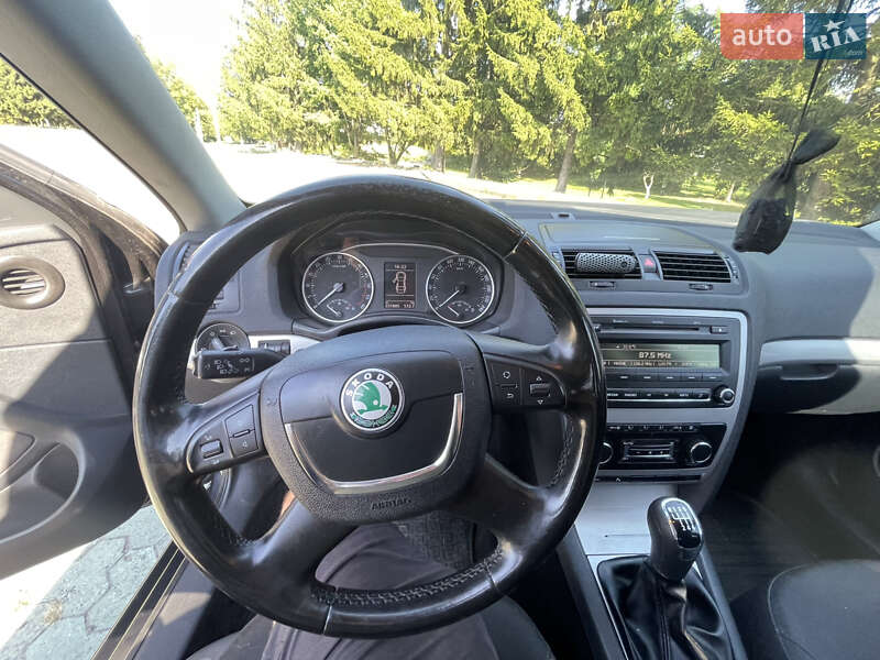 Лифтбек Skoda Octavia 2012 в Дубно