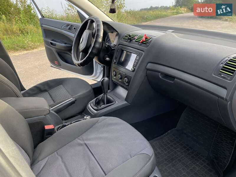 Лифтбек Skoda Octavia 2011 в Перемышлянах фото 11 Лифтбек Skoda Octavia 2011 в Перемышлянах