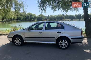 Лифтбек Skoda Octavia 1999 в Ровно