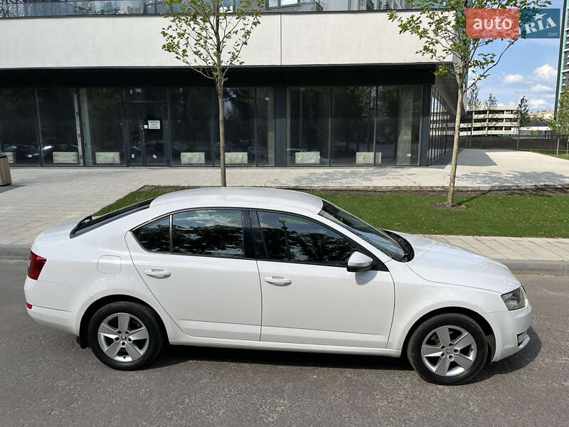 Ліфтбек Skoda Octavia 2016 в Києві