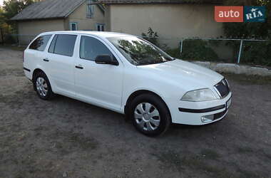 Универсал Skoda Octavia 2012 в Ямполе