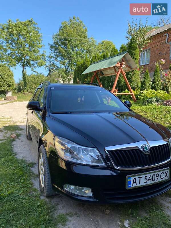 Универсал Skoda Octavia 2011 в Подгайцах
