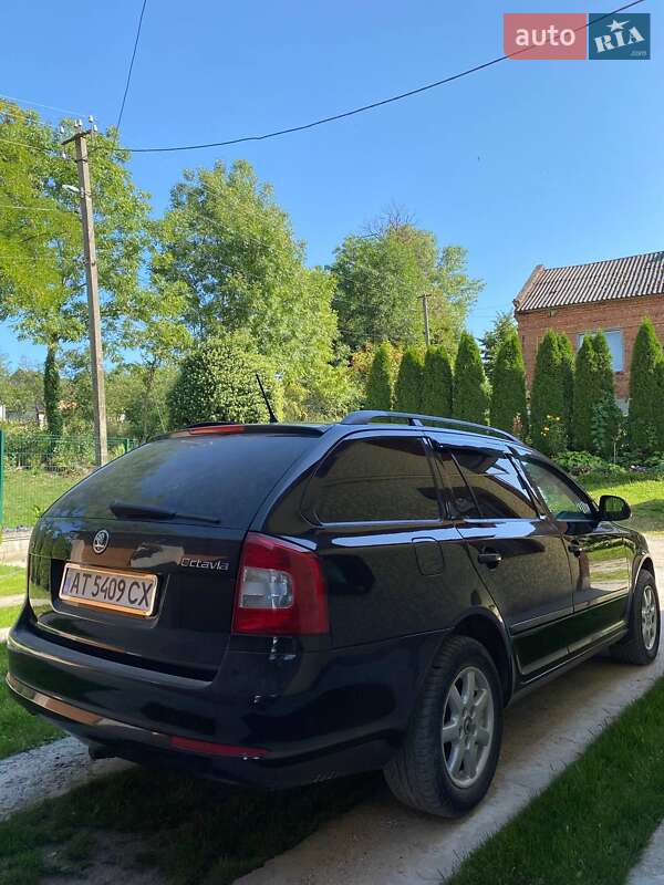 Универсал Skoda Octavia 2011 в Подгайцах