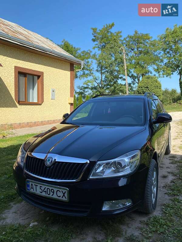 Универсал Skoda Octavia 2011 в Подгайцах