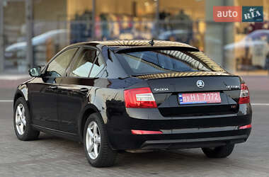 Ліфтбек Skoda Octavia 2013 в  фото 11 Ліфтбек Skoda Octavia 2013 в