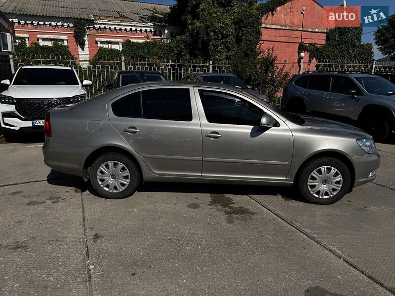 Лифтбек Skoda Octavia 2009 в Харькове